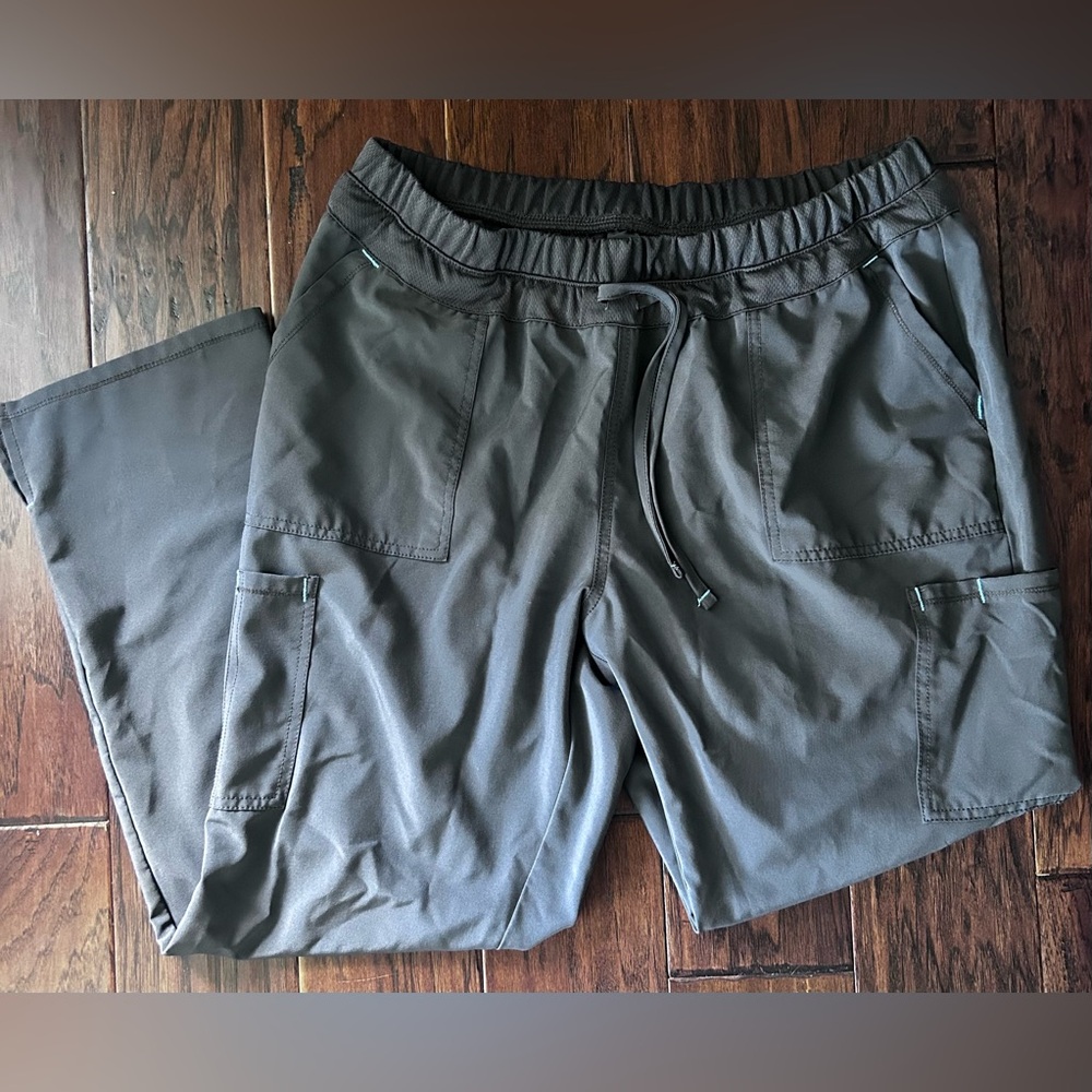 Grey Scrubstar Scrub Pants